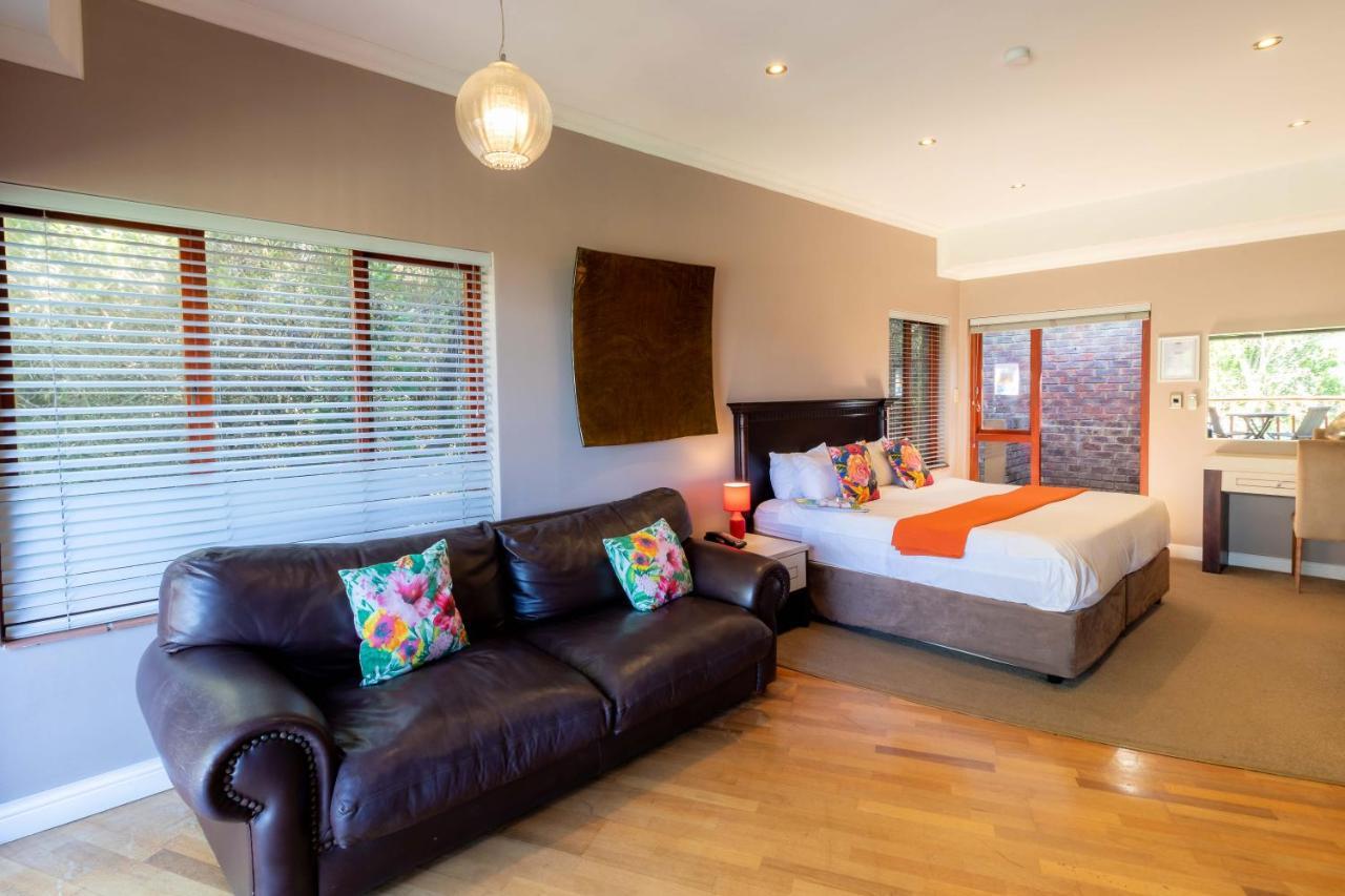 Boardwalk Lodge - Self-Catering ワイルダーネス エクステリア 写真