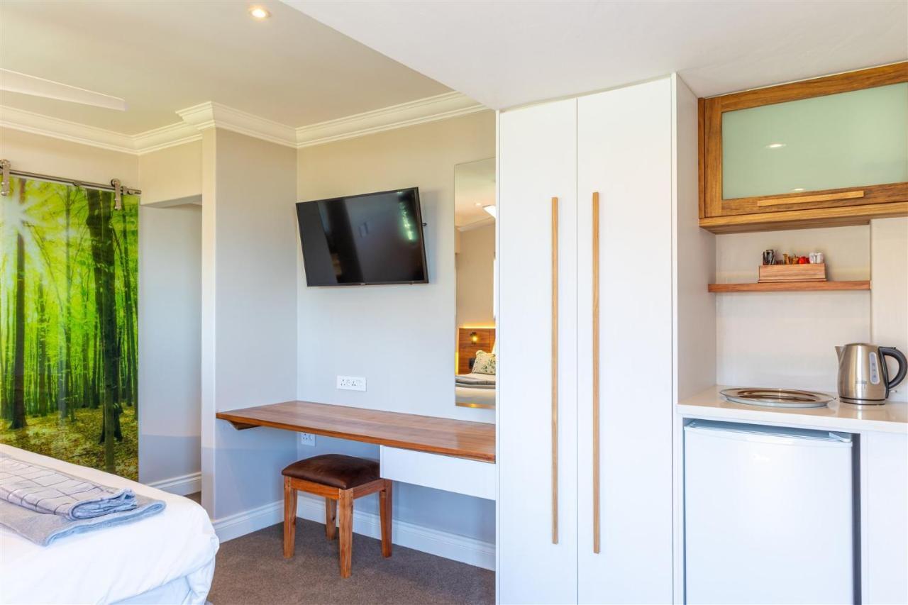 Boardwalk Lodge - Self-Catering ワイルダーネス エクステリア 写真